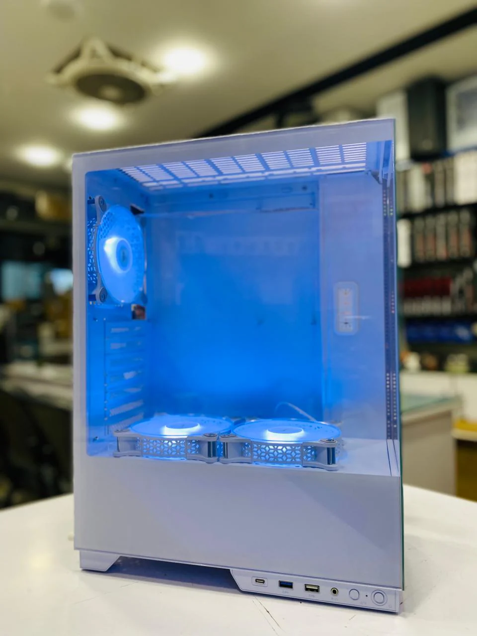 Acer Casing Max8 With 3 RGB Fan White - Image 3