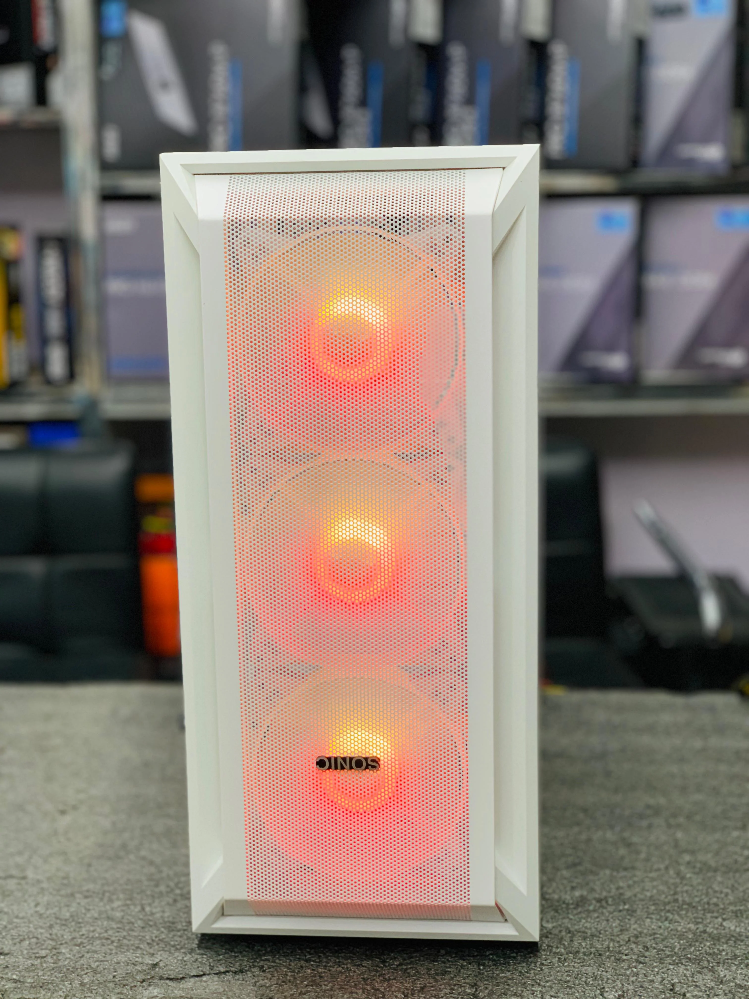 Sonic Casing R19 White 3 RGB Fans - Image 2