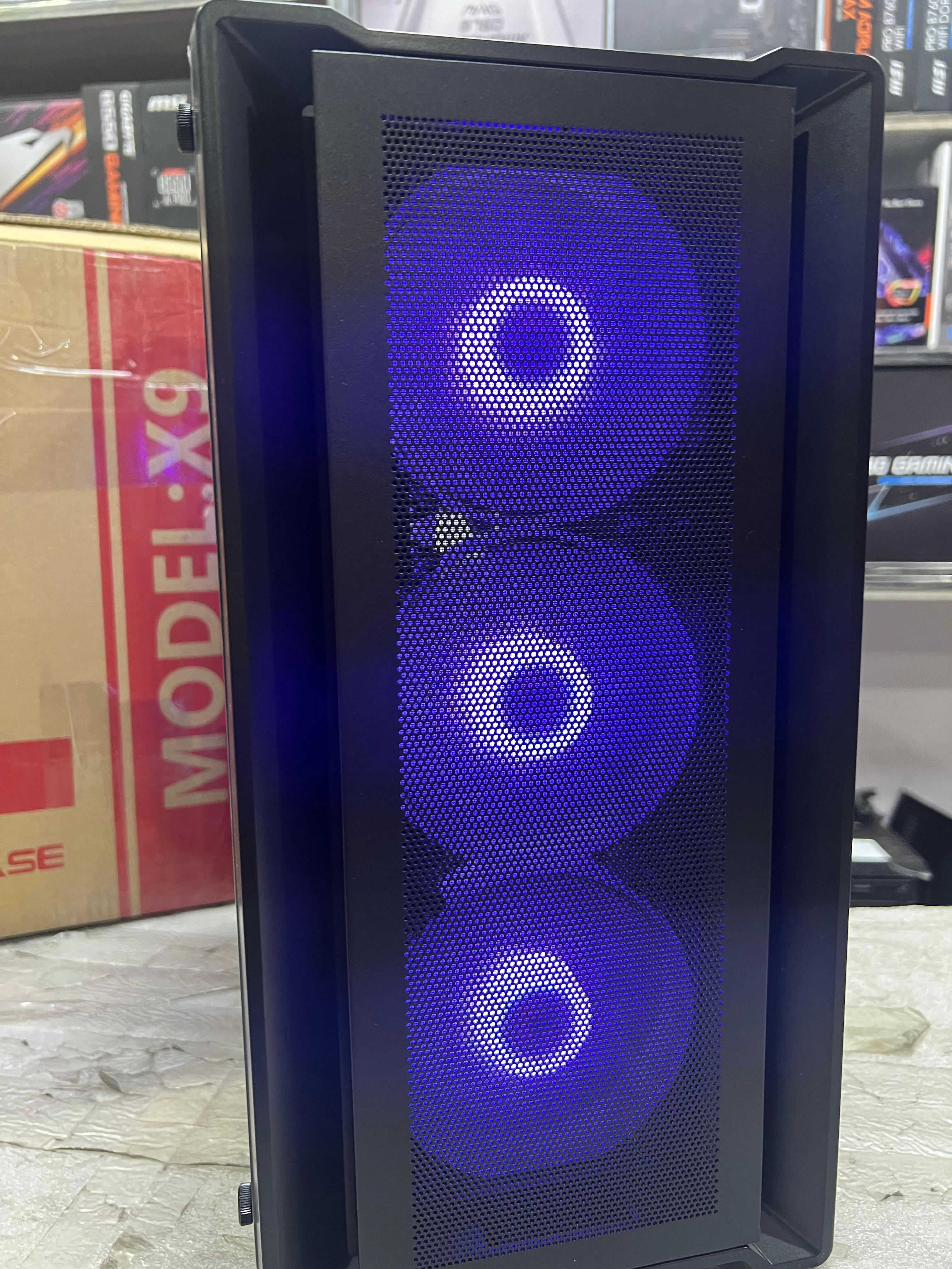 Xtech Casing X9 Black 4 RGB Fans